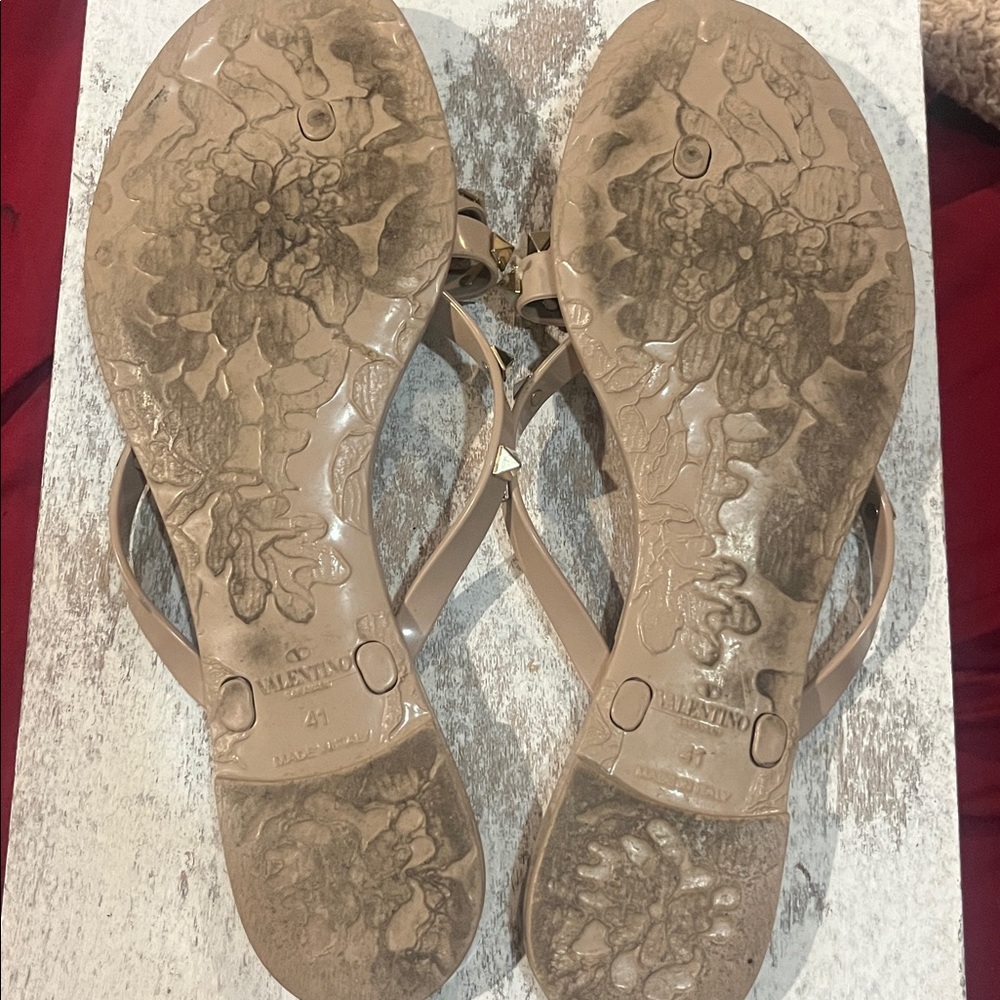 Valentino Garavani studded jelly Nude Sandals Gold Studs size 41 - Picture 3 of 6